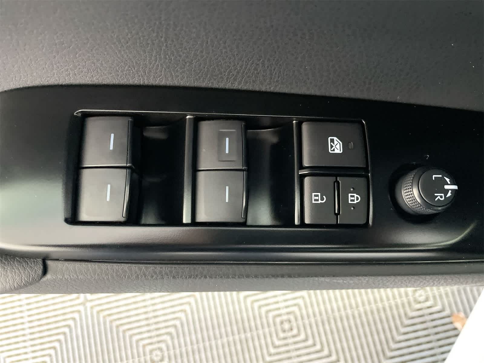 Thumbnail: 2026 Toyota Camry - 12