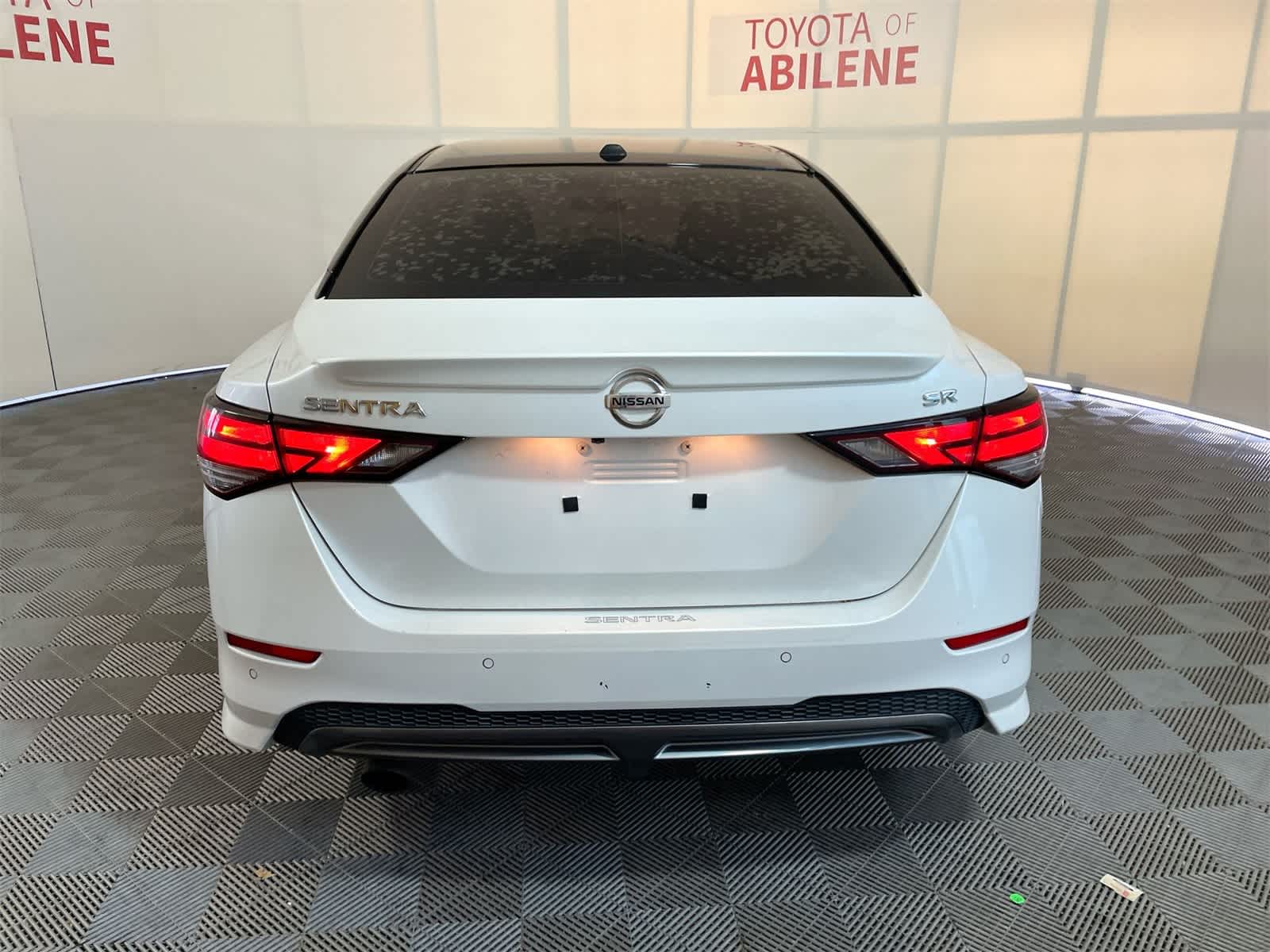 Thumbnail: 2020 Nissan Sentra - 4