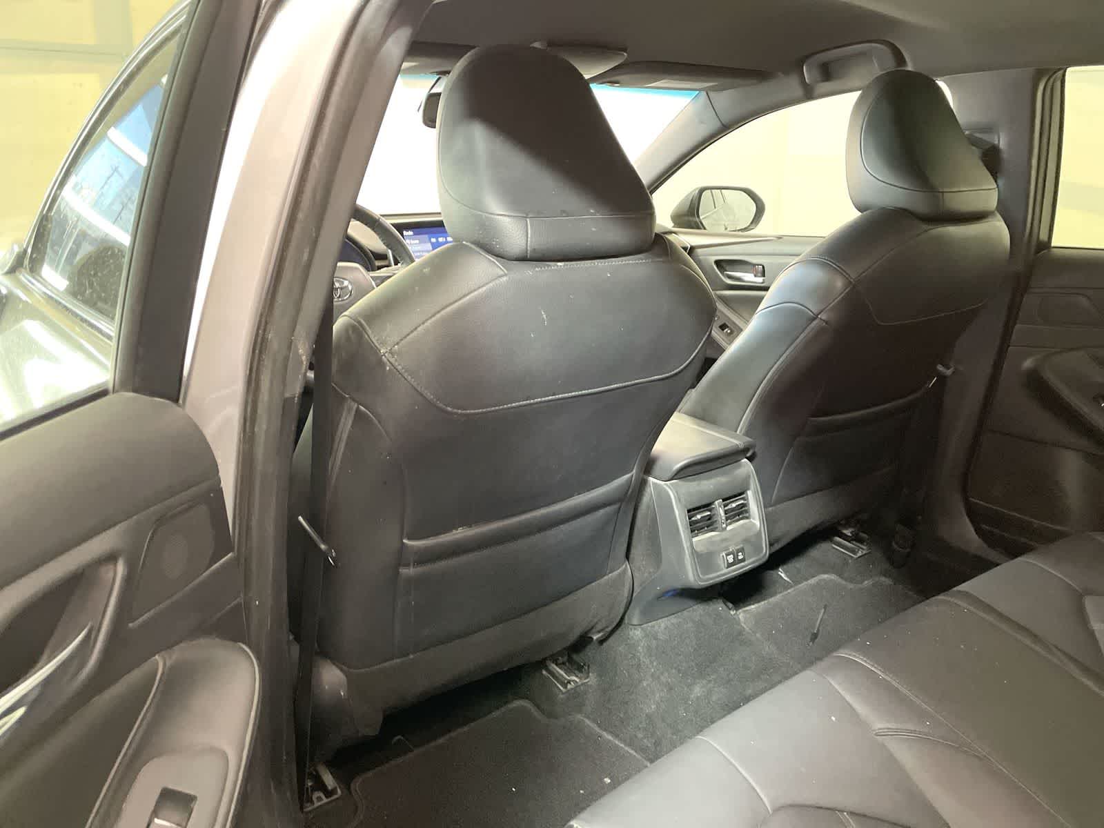 Thumbnail: 2022 Toyota Avalon - 13