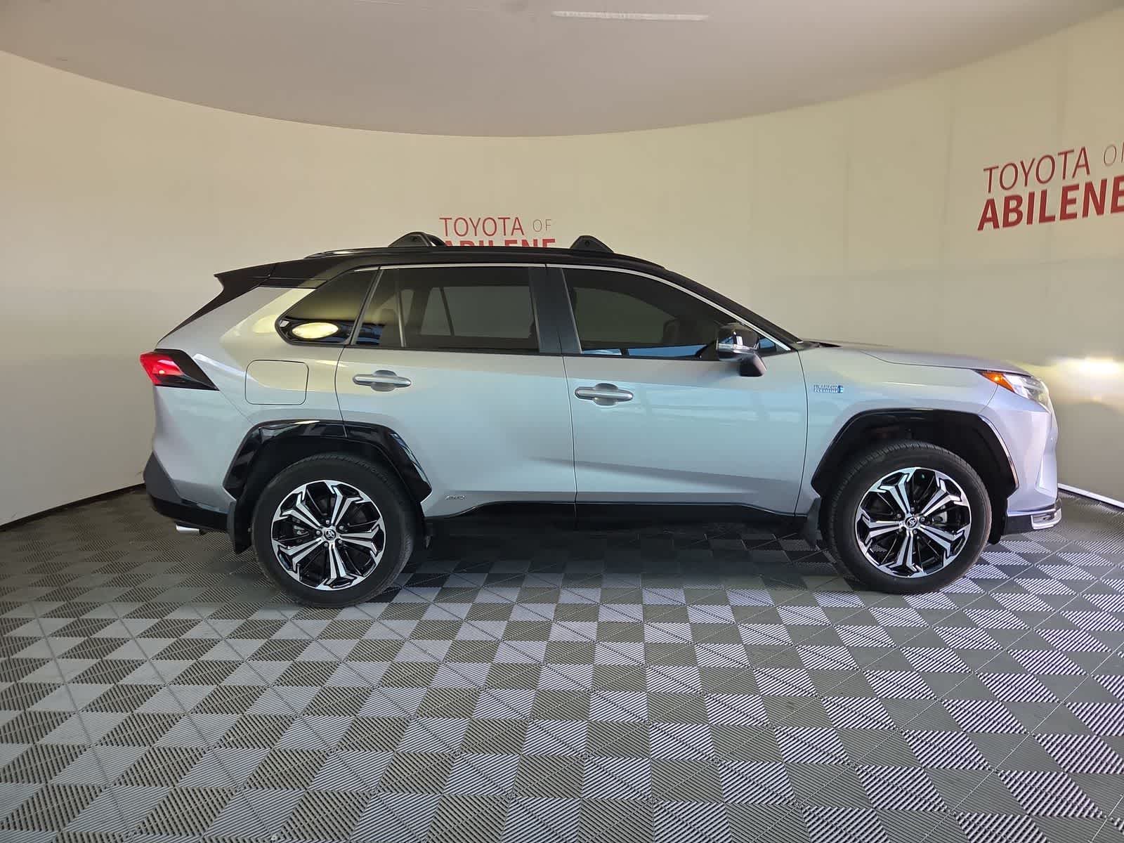 Thumbnail: 2024 Toyota RAV4 - 7