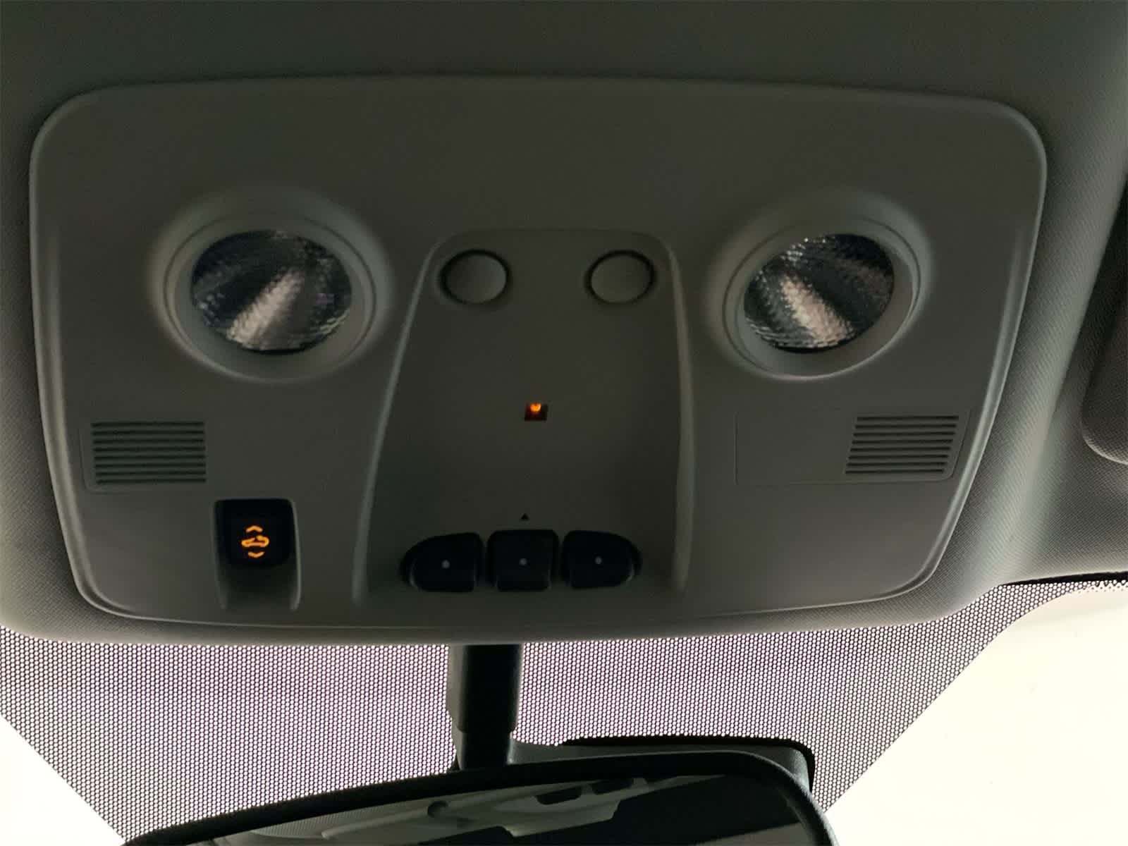 Thumbnail: 2015 GMC Acadia - 26