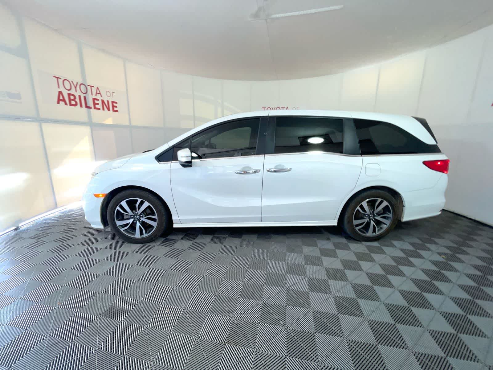 Thumbnail: 2022 Honda Odyssey - 2