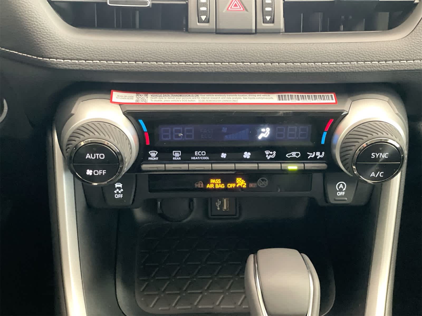 Thumbnail: 2025 Toyota RAV4 - 21