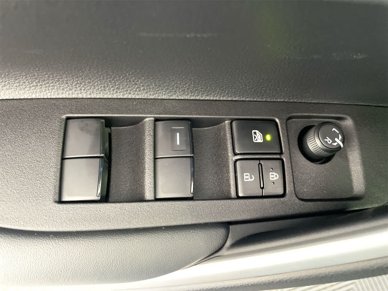 Thumbnail: 2026 Toyota Corolla Cross - 12