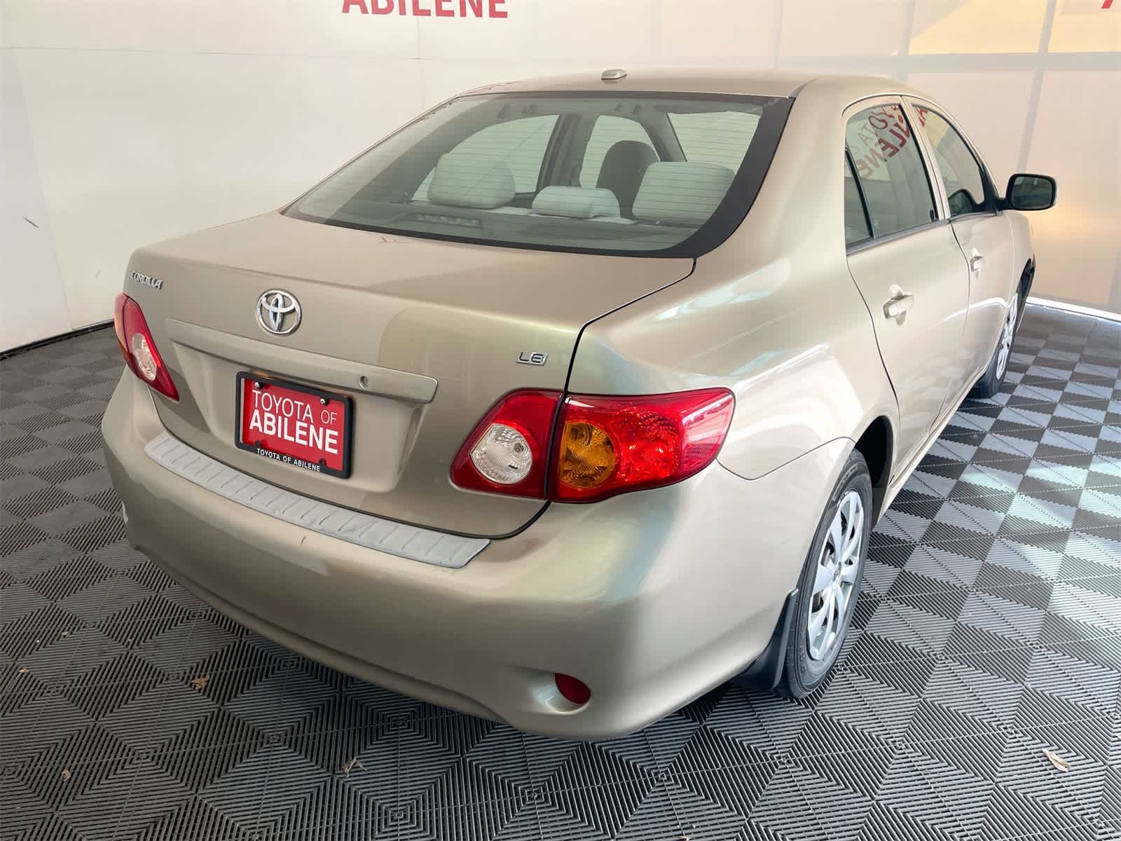 Thumbnail: 2009 Toyota Corolla - 7