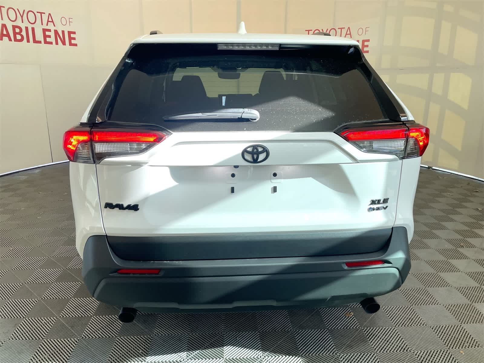 Thumbnail: 2025 Toyota RAV4 - 4