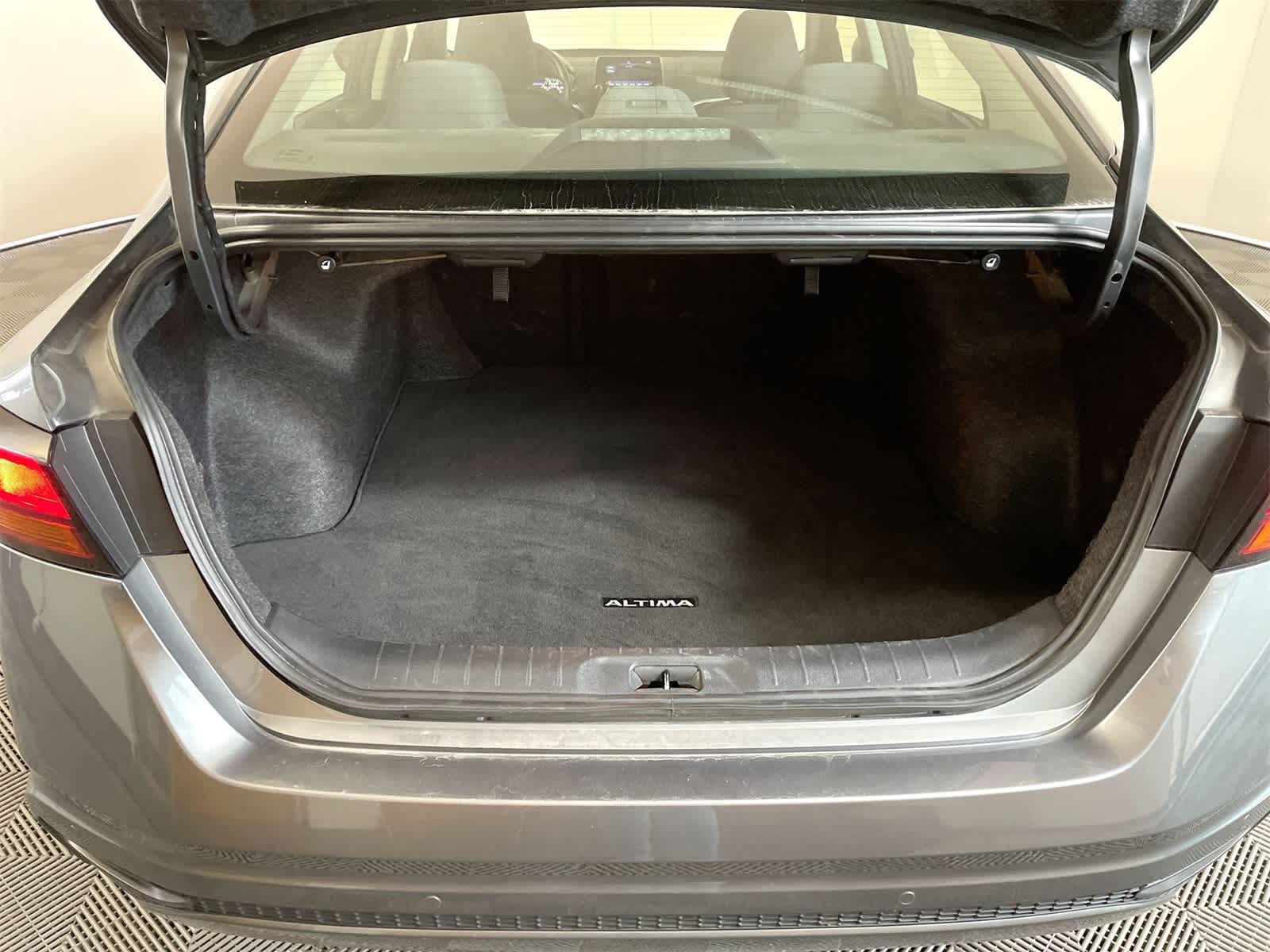 Thumbnail: 2024 Nissan Altima - 4