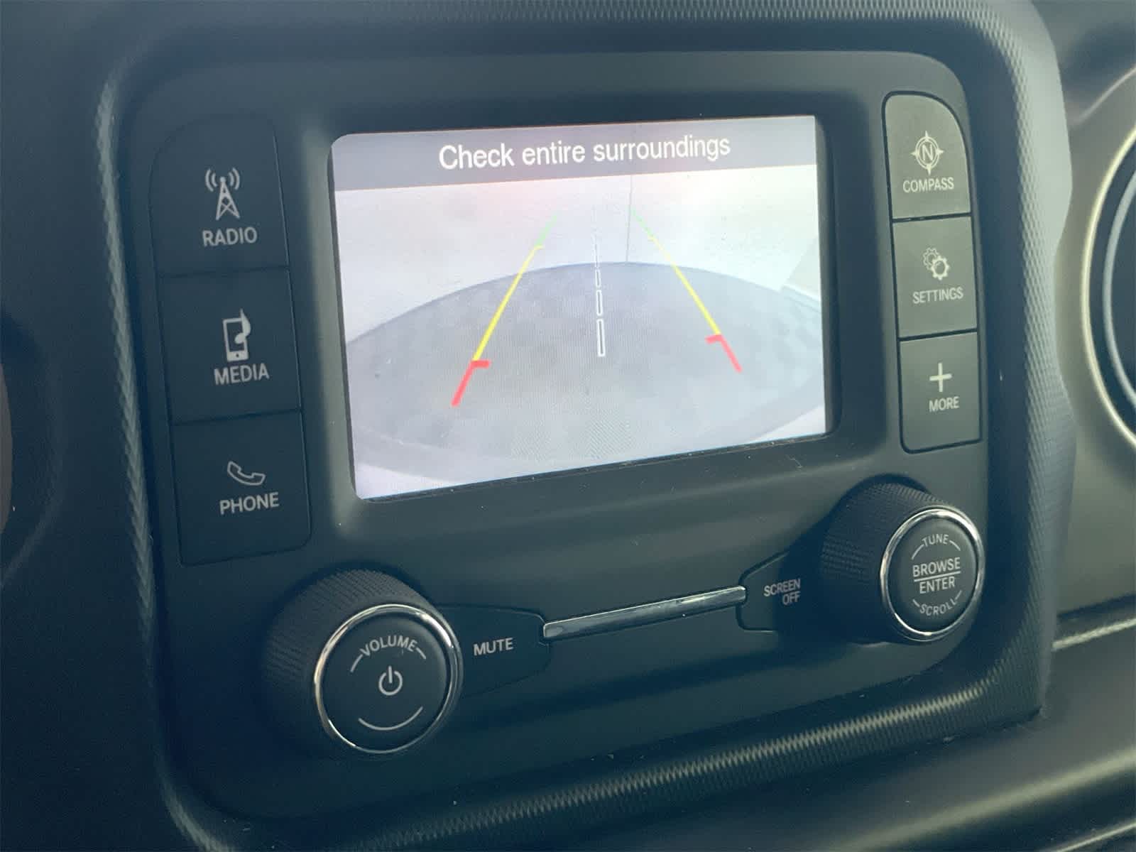 Thumbnail: 2018 Jeep Wrangler - 20