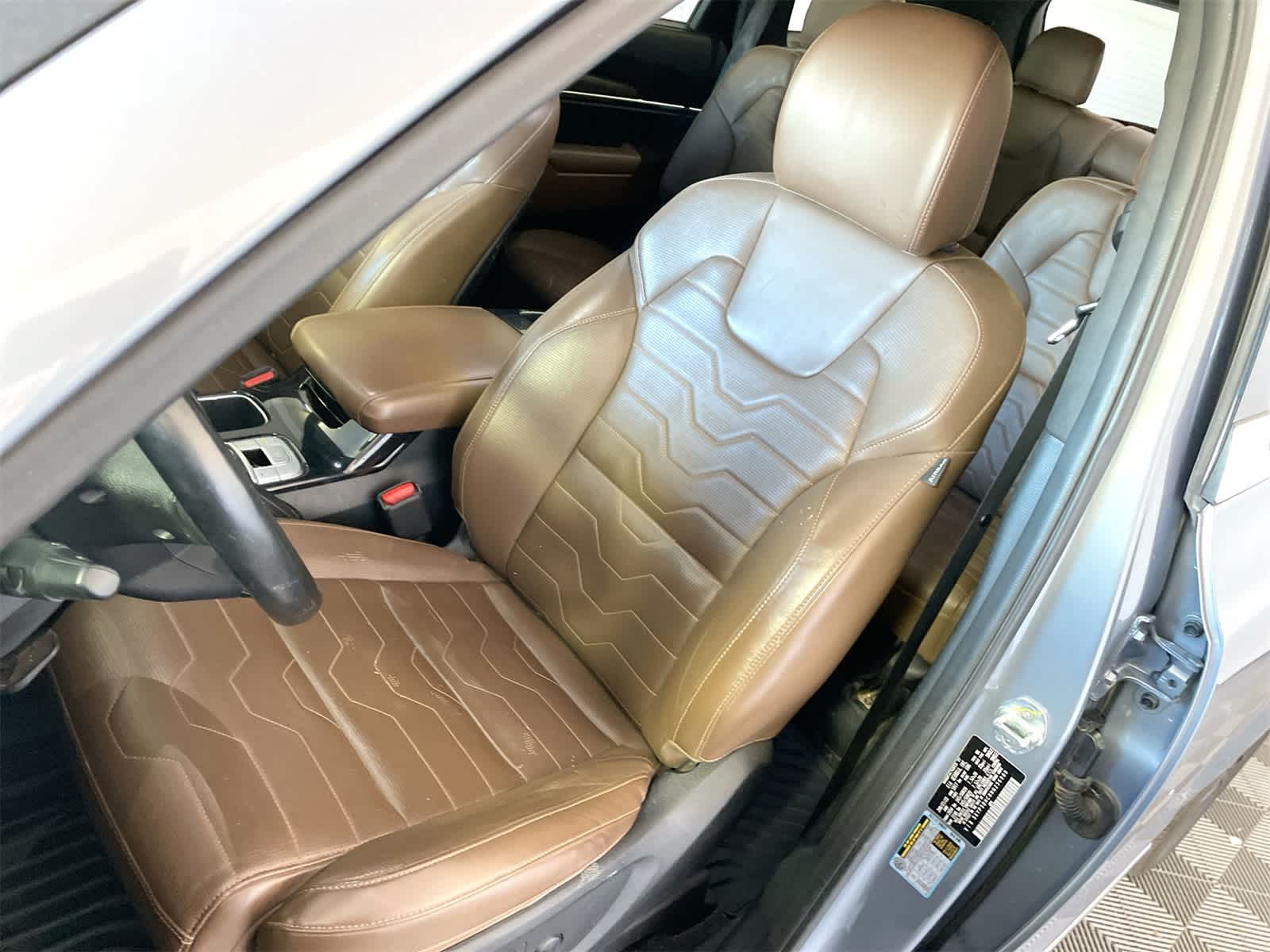 Thumbnail: 2022 Kia Telluride - 9