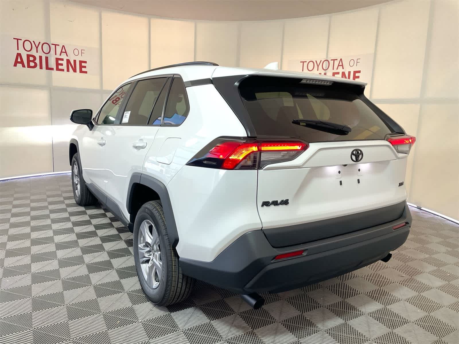 Thumbnail: 2025 Toyota RAV4 - 3