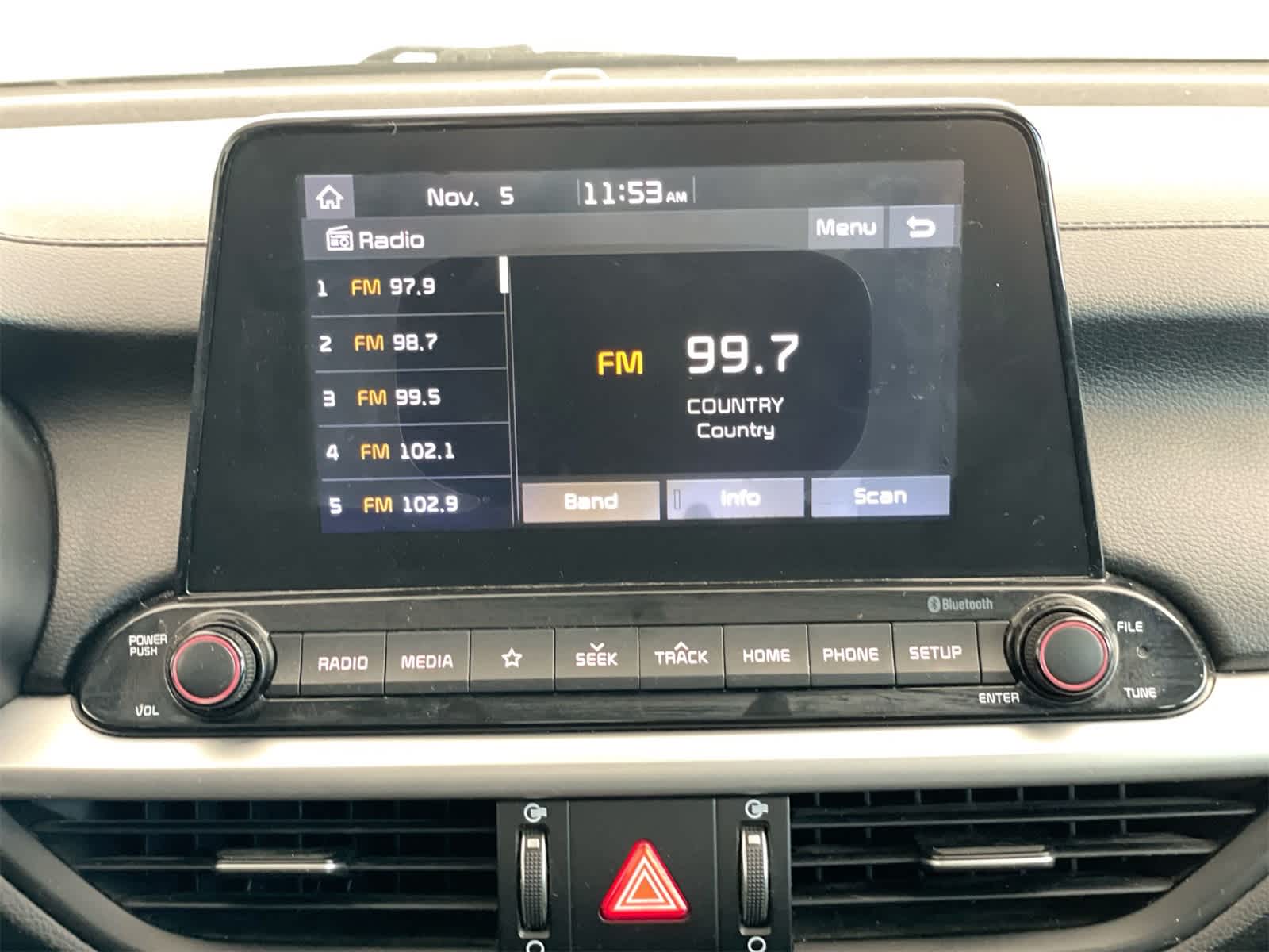 Thumbnail: 2019 Kia Forte - 17