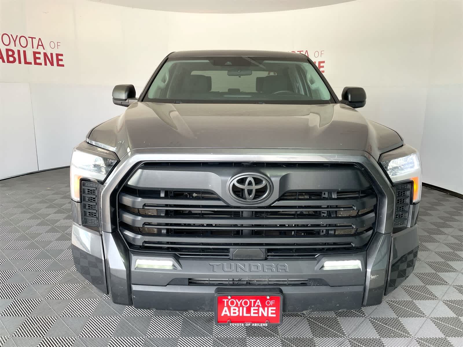 Thumbnail: 2023 Toyota Tundra - 9