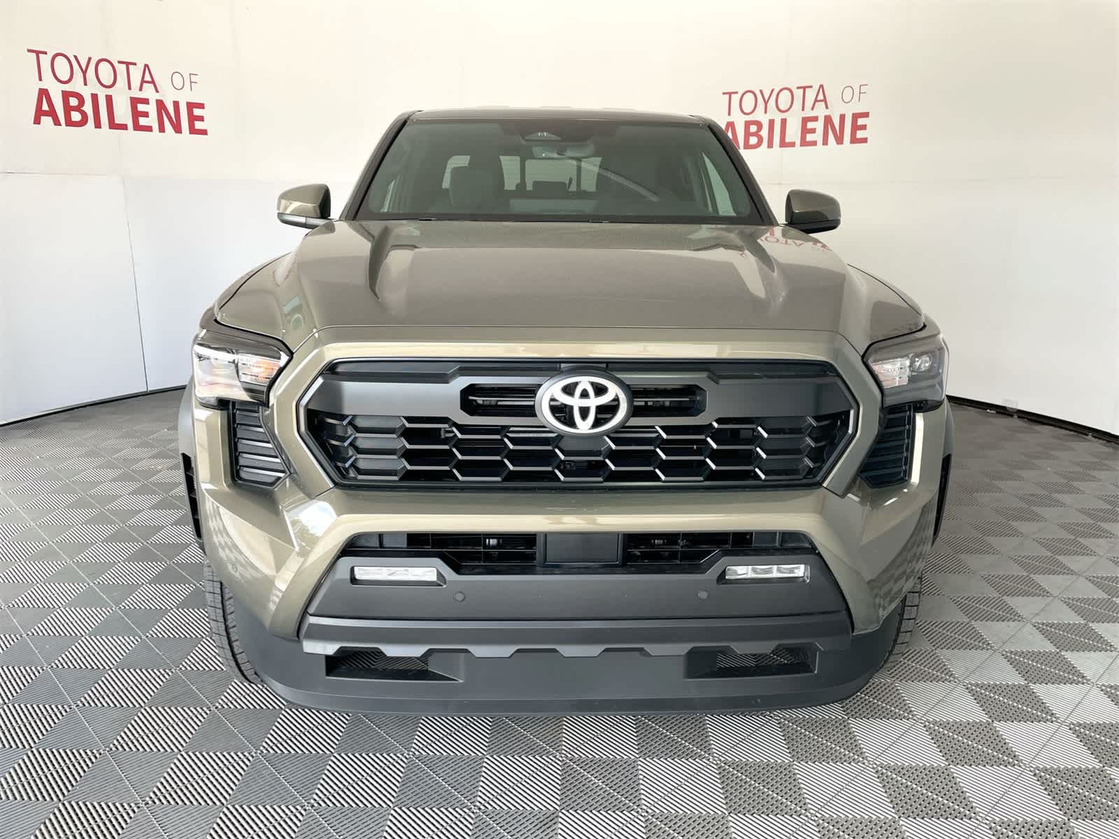 Thumbnail: 2025 Toyota Tacoma - 8