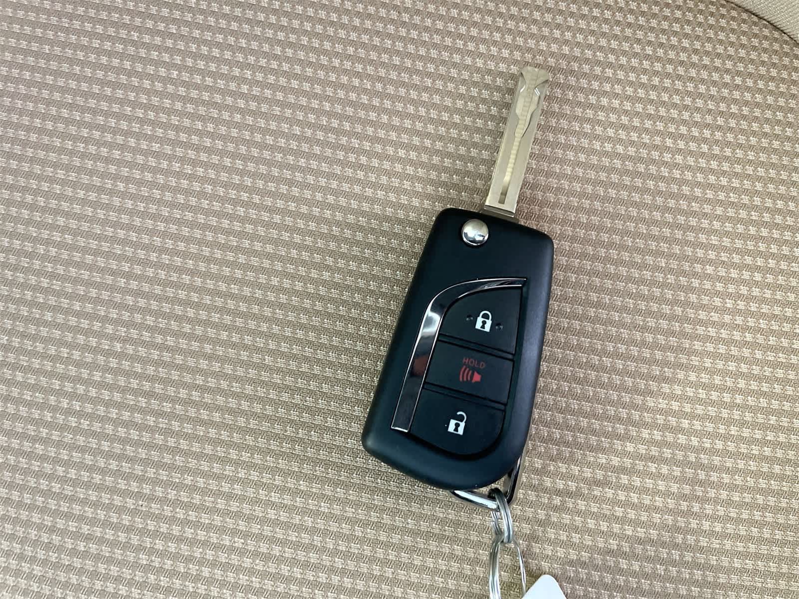 Thumbnail: 2025 Toyota RAV4 - 26