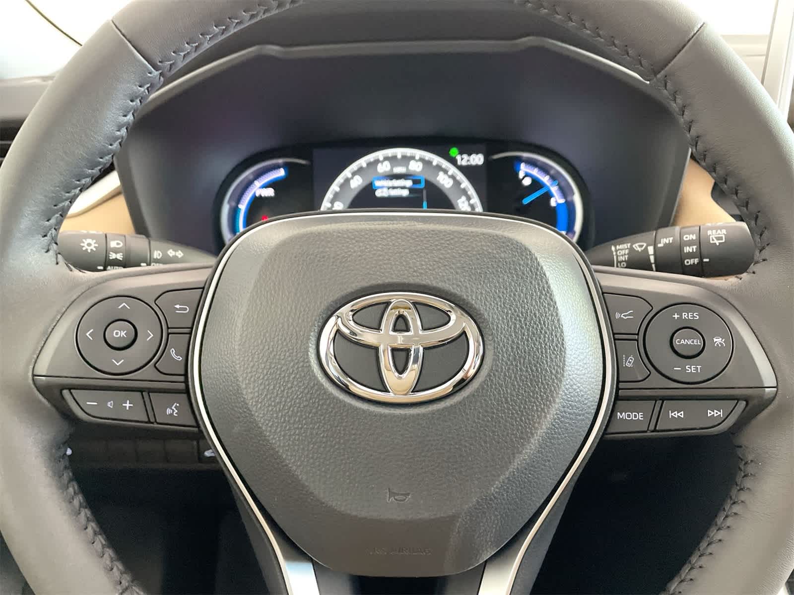 Thumbnail: 2025 Toyota RAV4 - 18