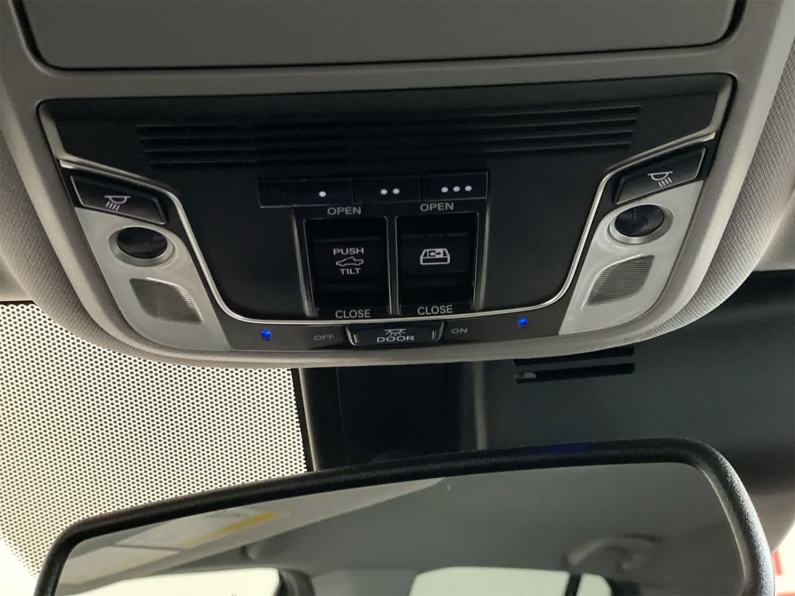 Thumbnail: 2019 Honda Ridgeline - 24