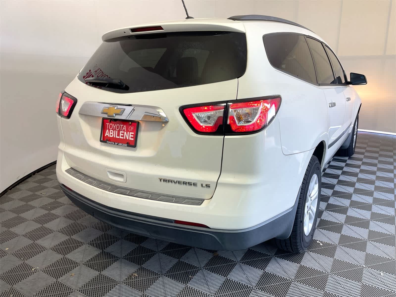 Thumbnail: 2014 Chevrolet Traverse - 7