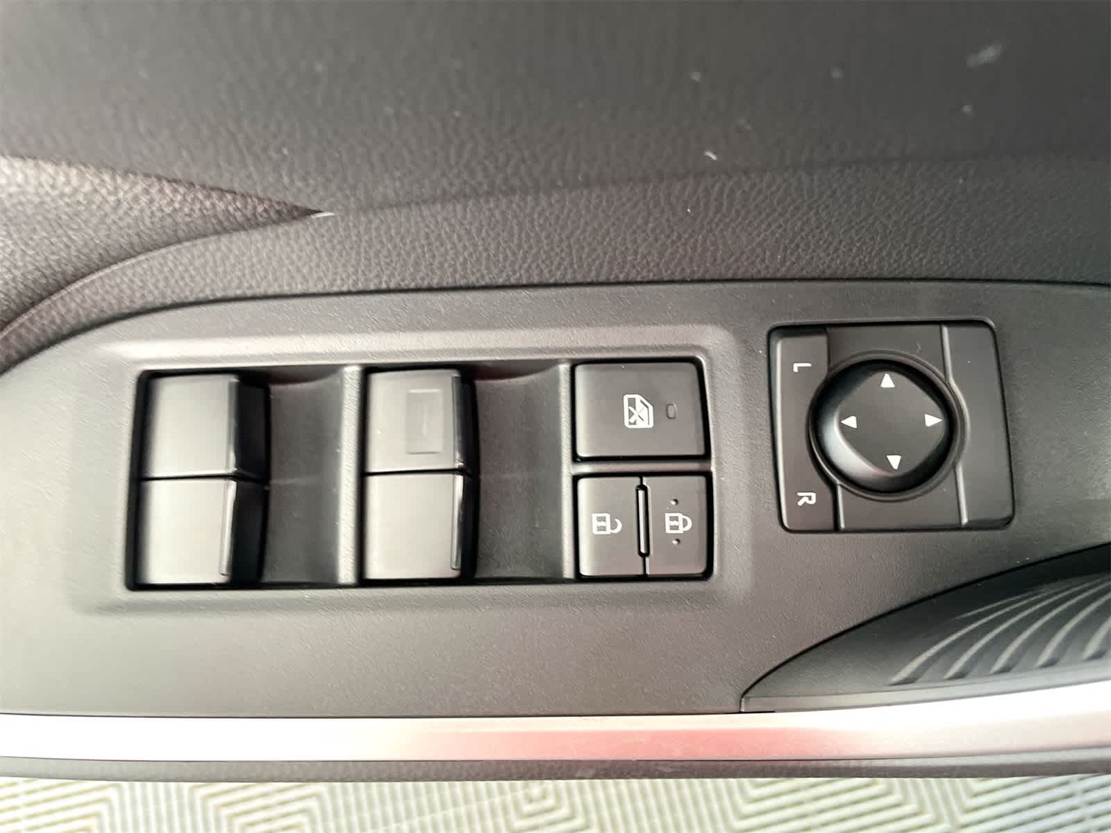 Thumbnail: 2025 Toyota RAV4 - 11