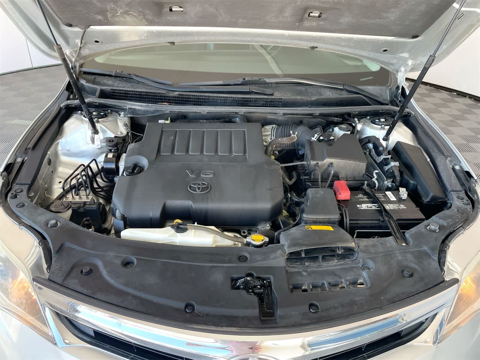 Thumbnail: 2013 Toyota Avalon - 25