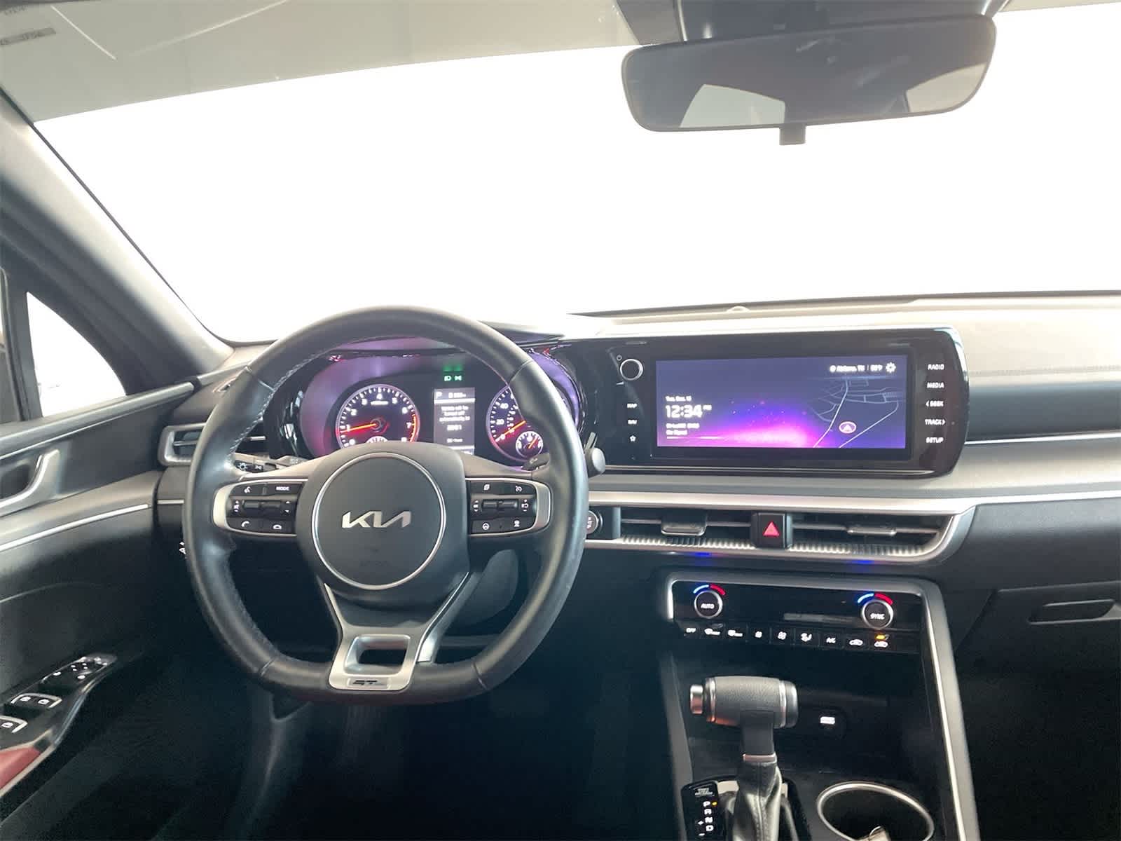 Thumbnail: 2023 Kia K5 - 15