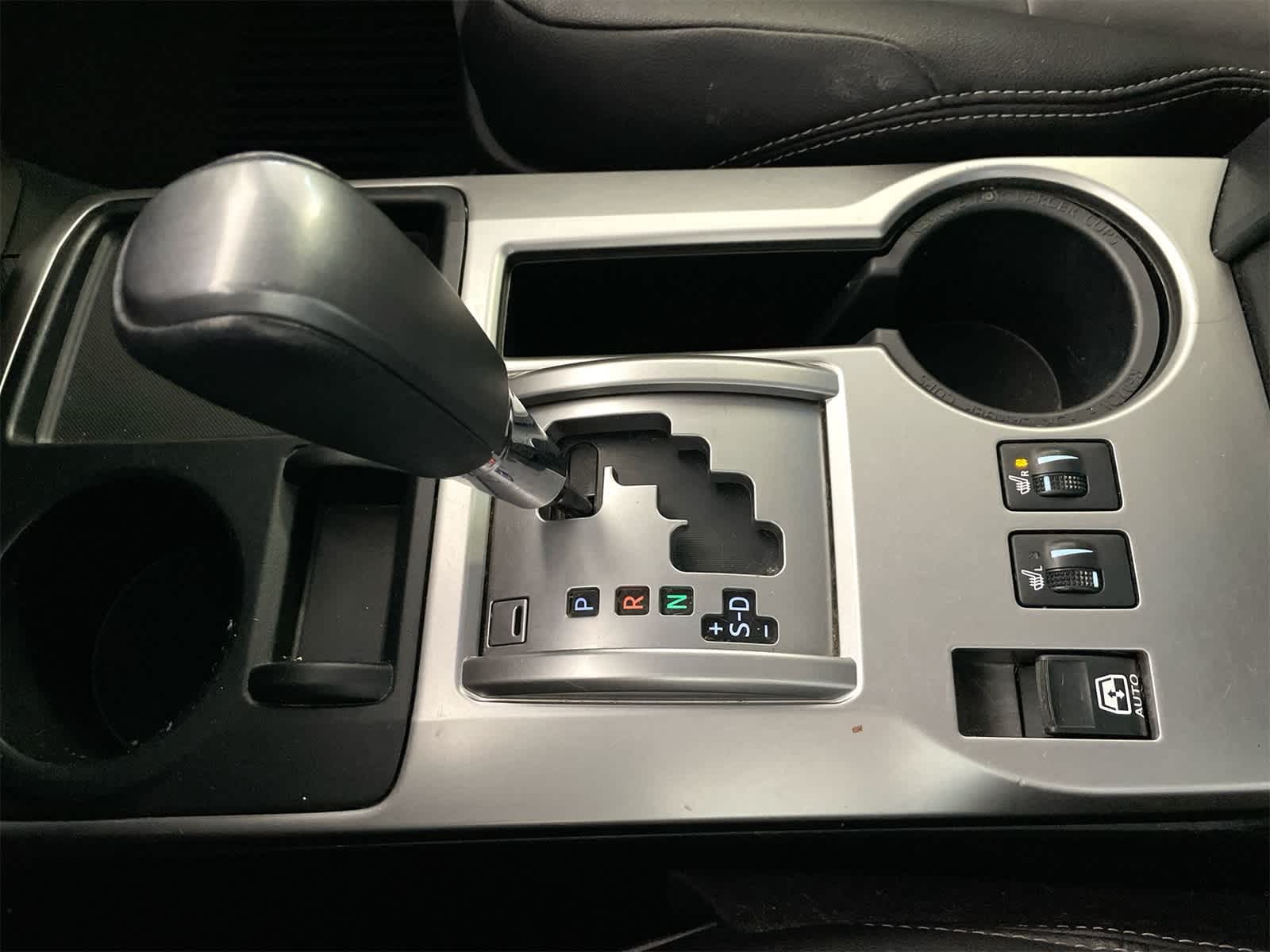 Thumbnail: 2022 Toyota 4Runner - 22