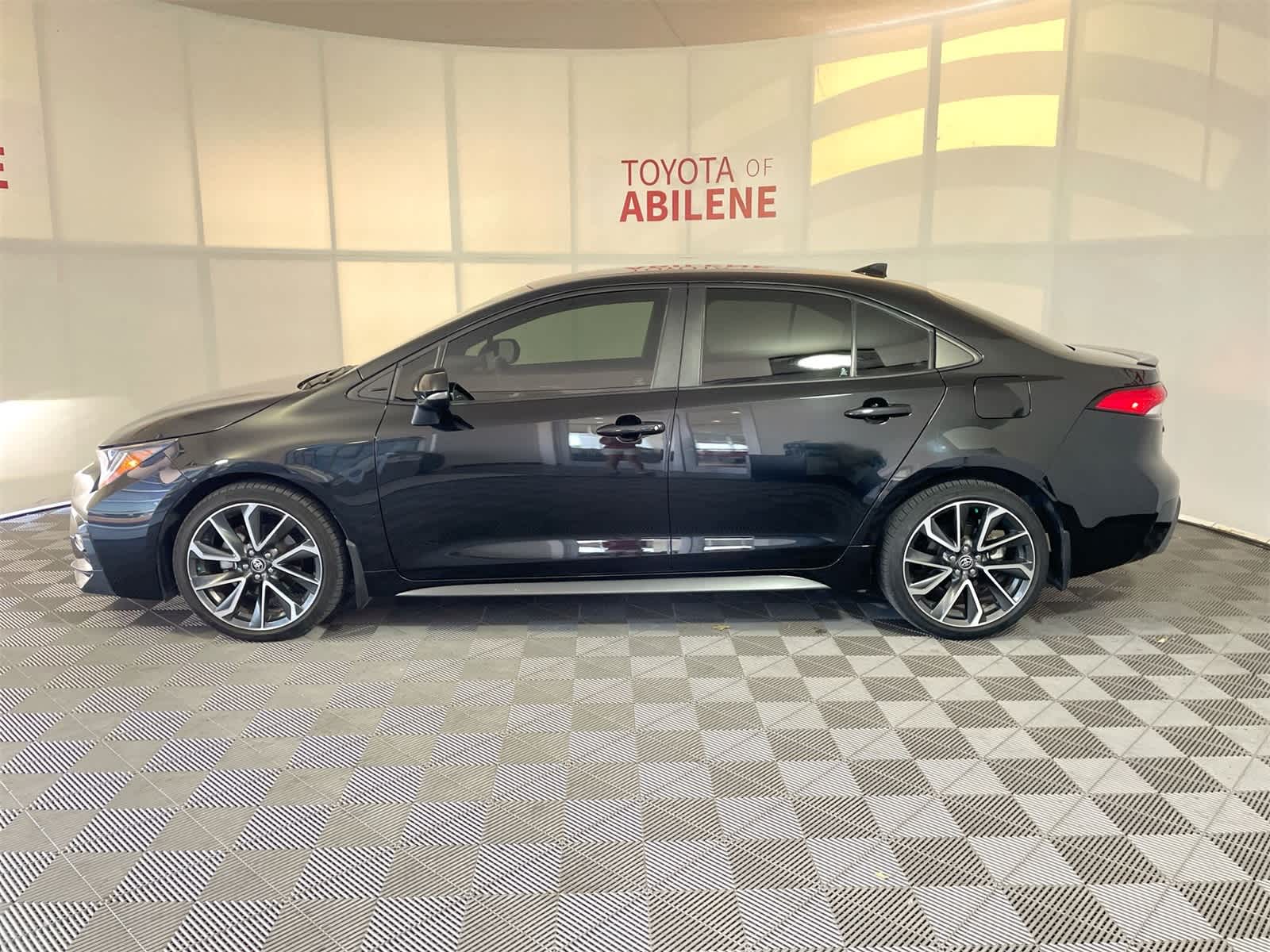 Thumbnail: 2022 Toyota Corolla - 2