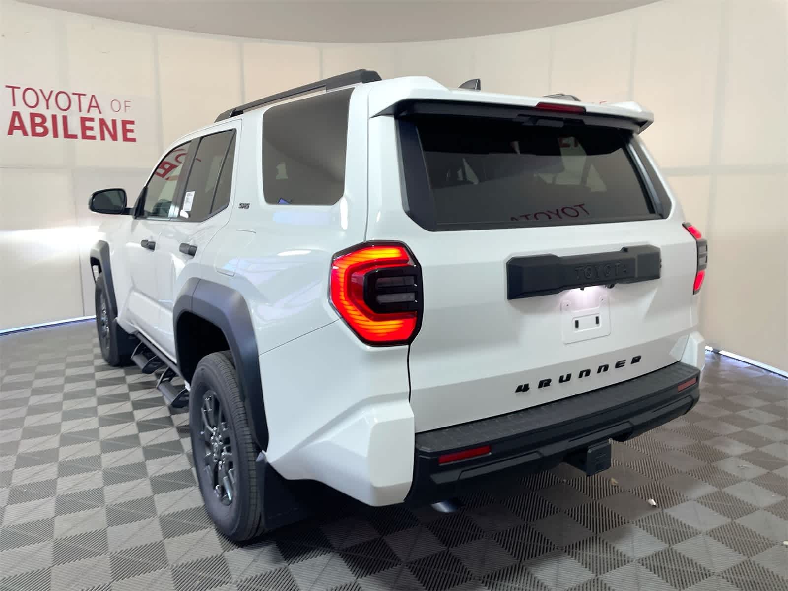 Thumbnail: 2025 Toyota 4Runner - 3