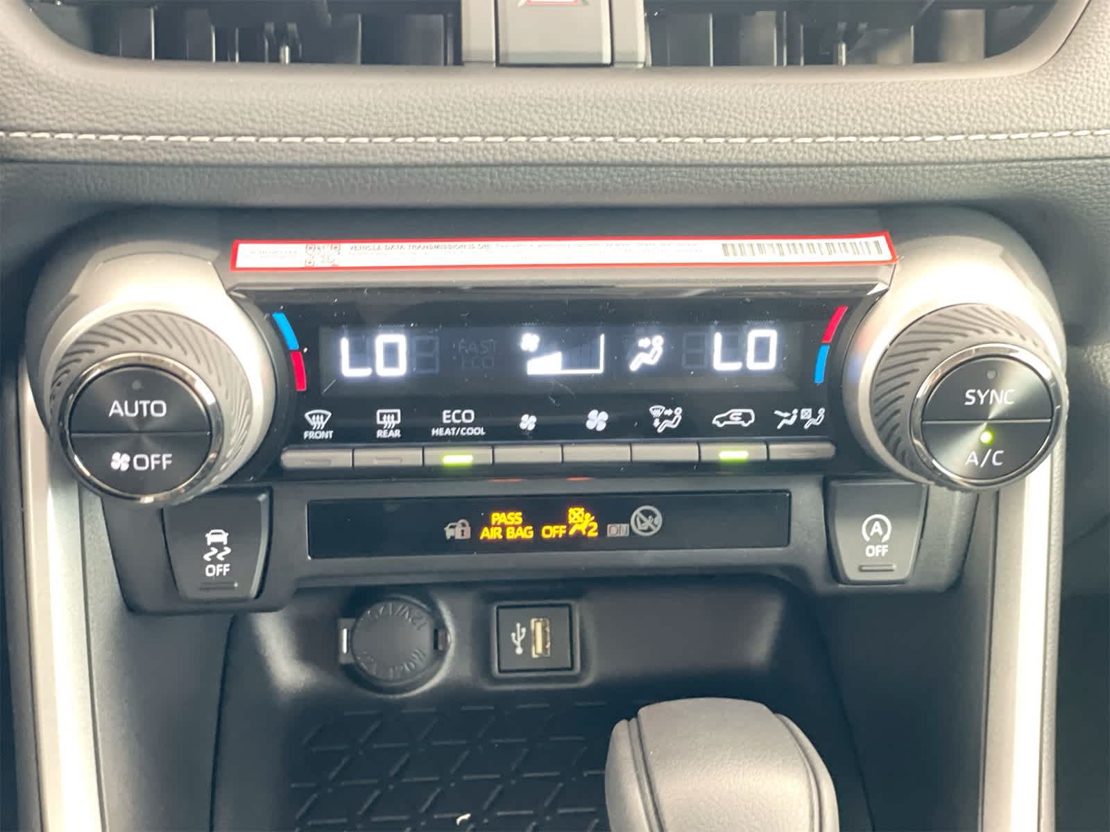 Thumbnail: 2025 Toyota RAV4 - 22