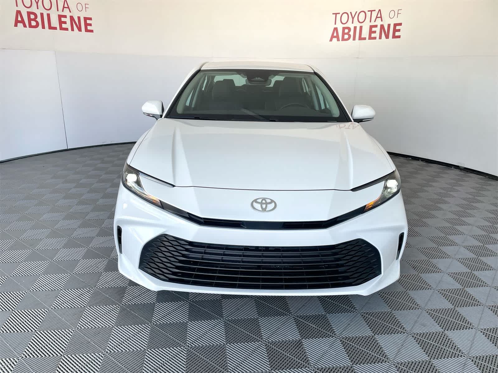 Thumbnail: 2025 Toyota Camry - 9