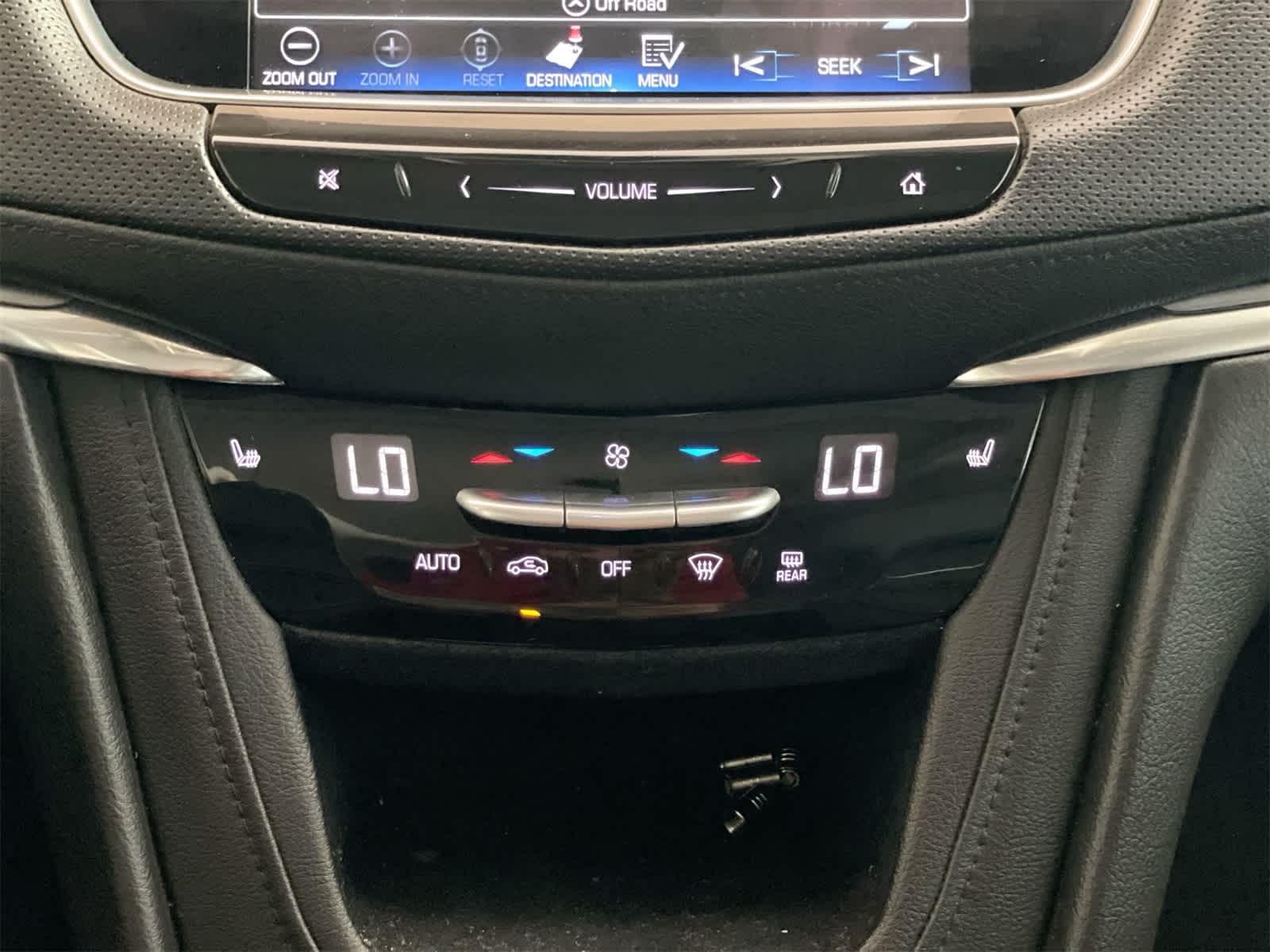 Thumbnail: 2017 Cadillac XT5 - 22