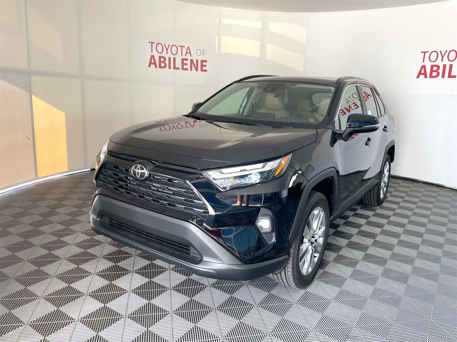 Thumbnail: 2025 Toyota RAV4 - 1
