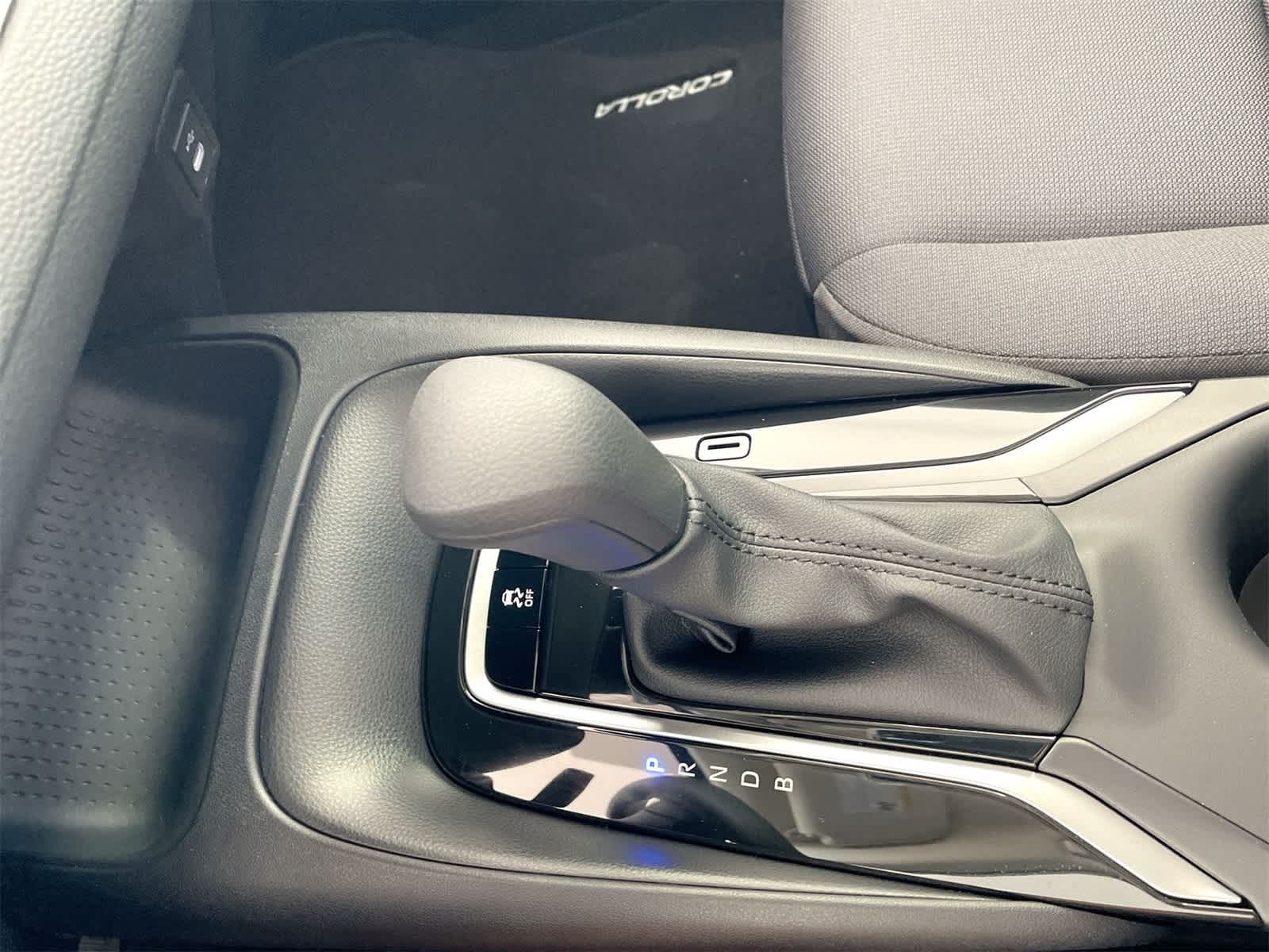 Thumbnail: 2025 Toyota Corolla - 22