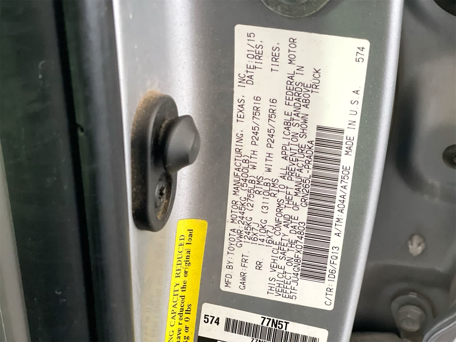 Thumbnail: 2015 Toyota Tacoma - 24