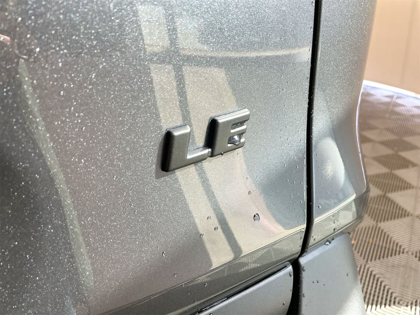 Thumbnail: 2025 Toyota RAV4 - 6