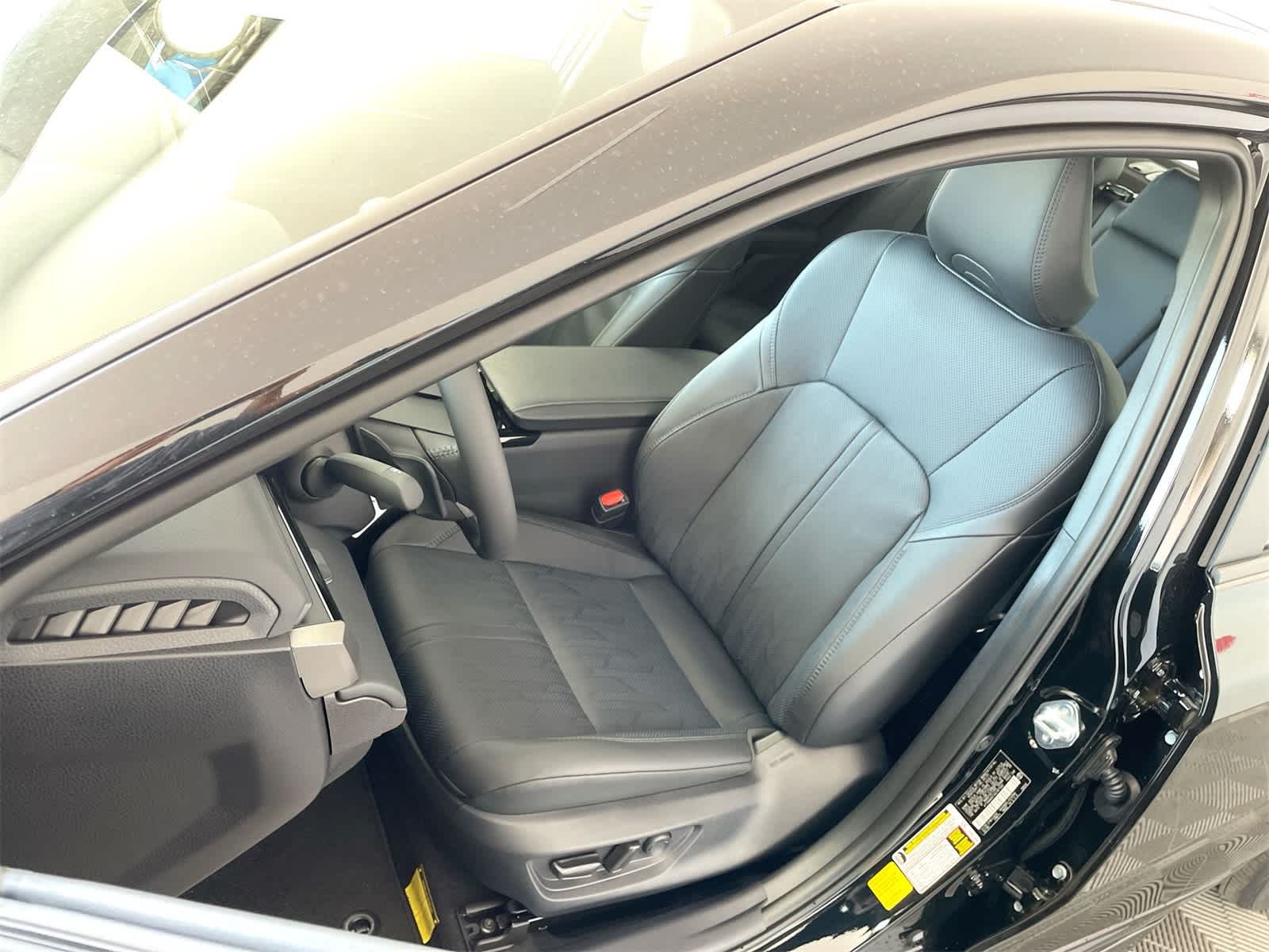 2025 Toyota Camry XSE 10
