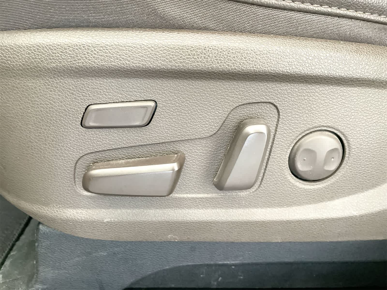 Thumbnail: 2020 Kia Telluride - 10