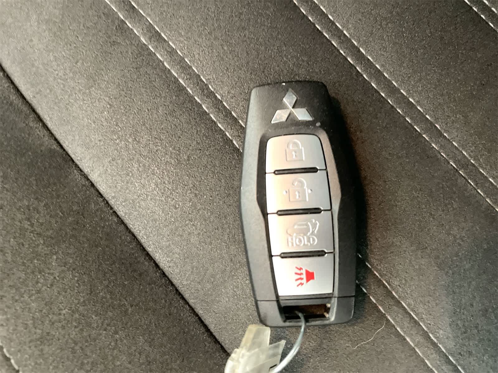 Thumbnail: 2024 Mitsubishi Outlander - 28