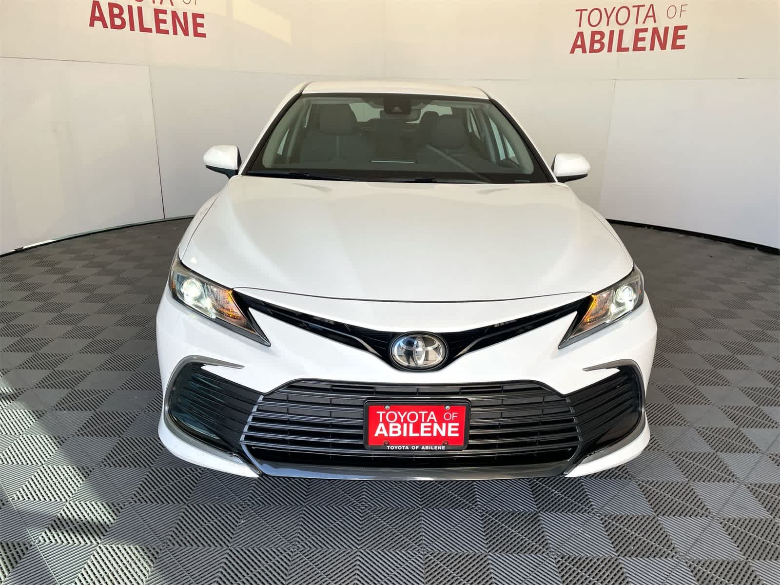 Thumbnail: 2023 Toyota Camry - 9