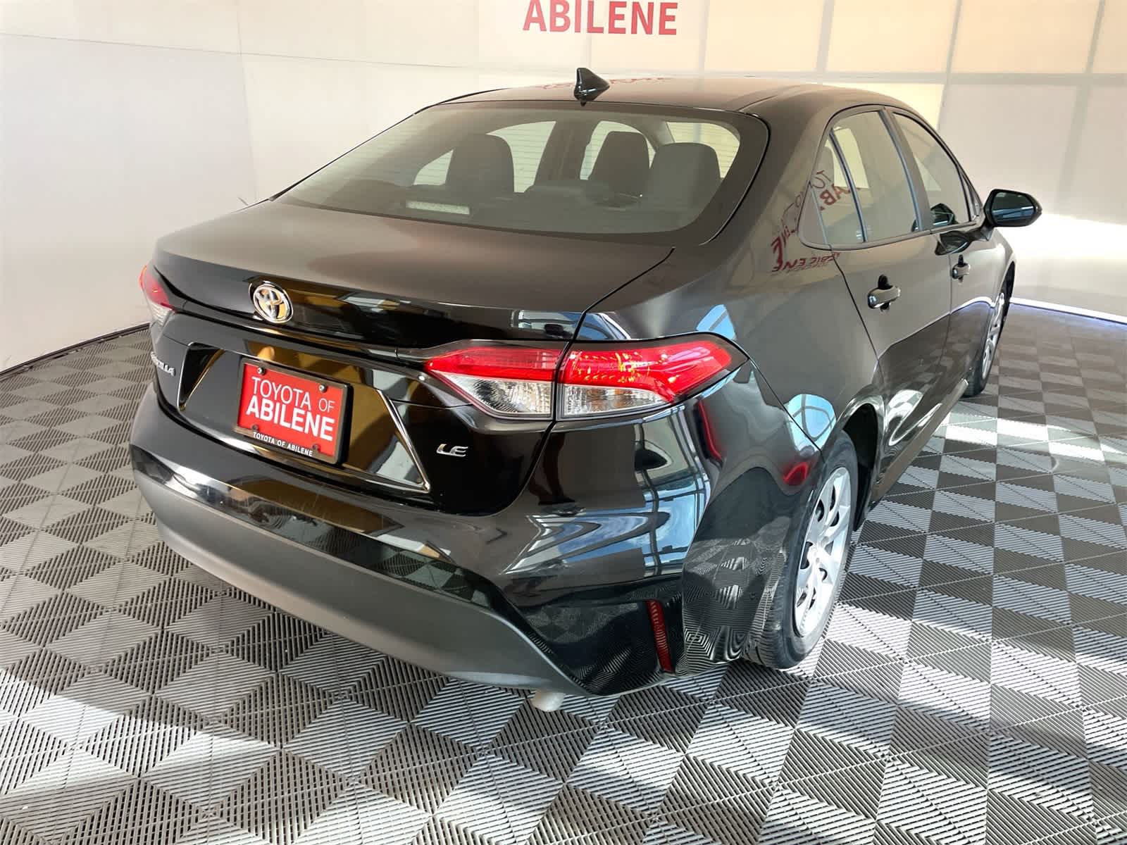 Thumbnail: 2023 Toyota Corolla - 6