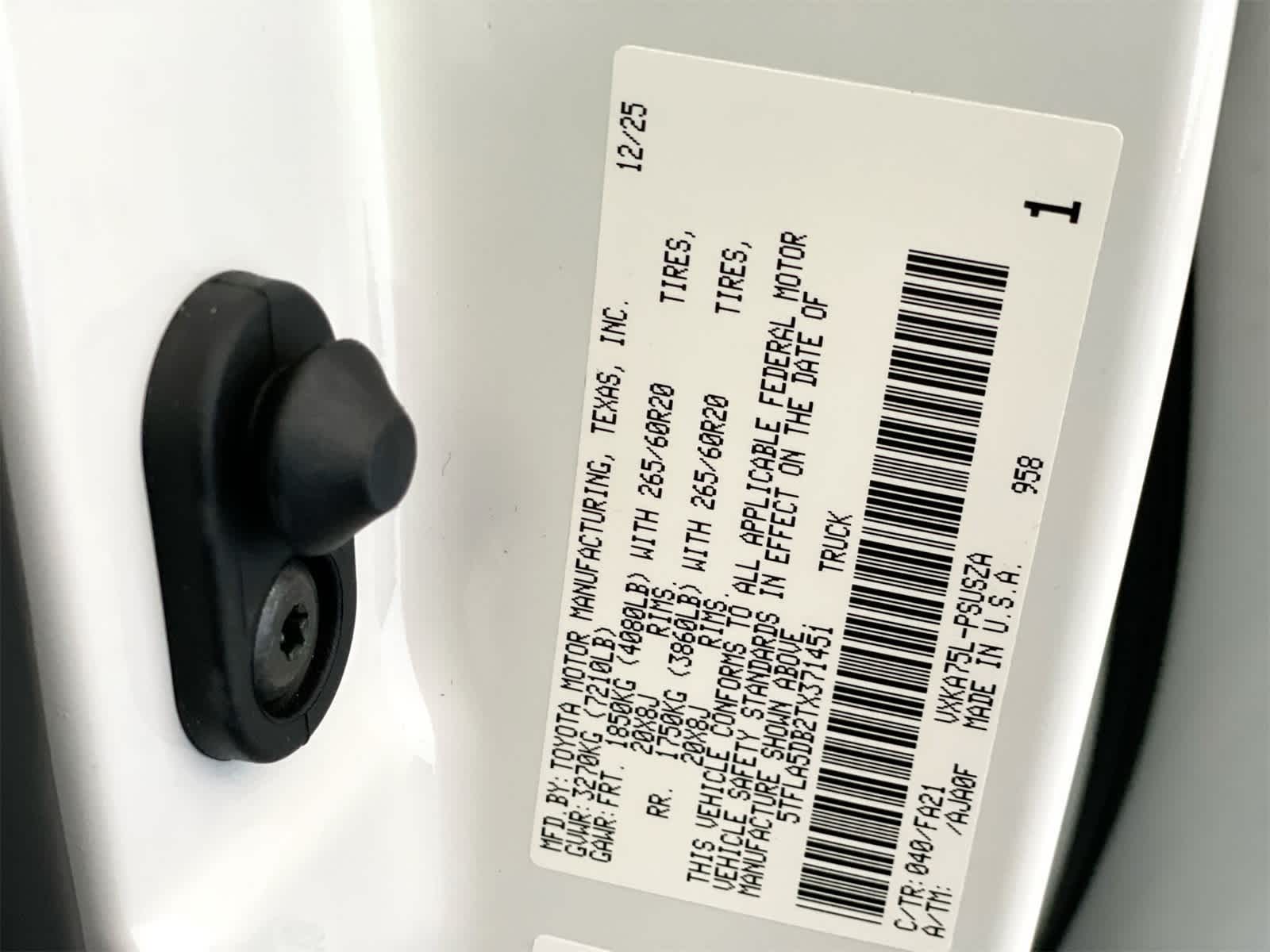 Thumbnail: 2026 Toyota Tundra - 27