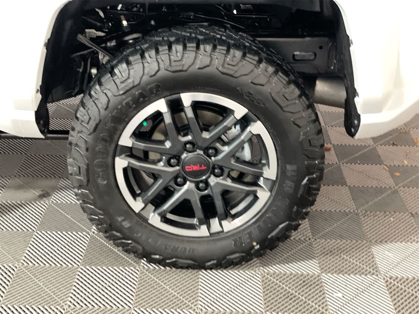 Thumbnail: 2025 Toyota Tacoma - 25