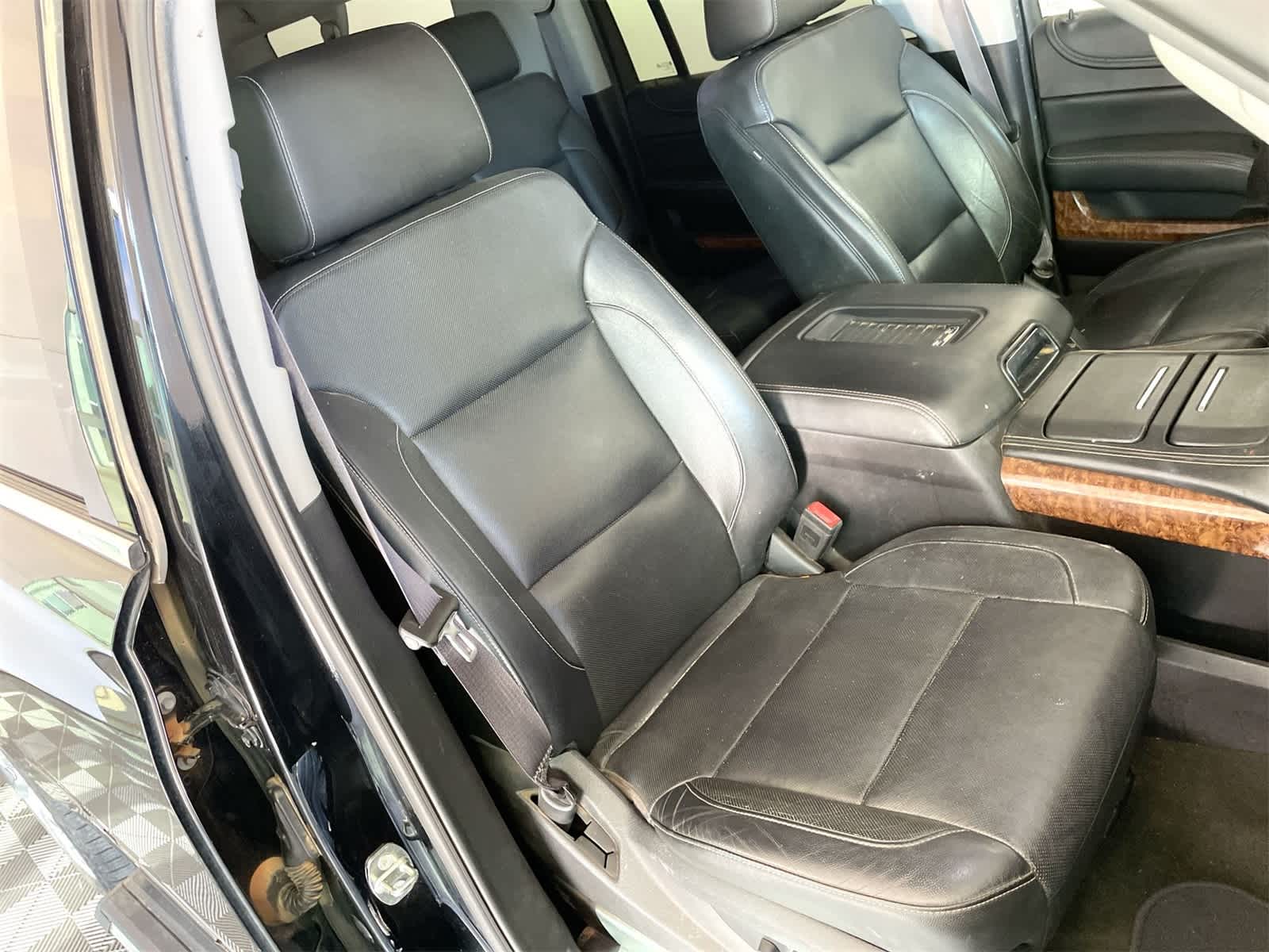 Thumbnail: 2017 Chevrolet Suburban - 12