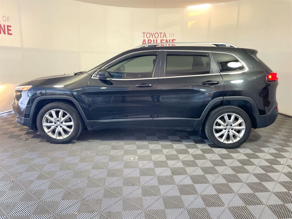 Used 2016 Jeep Cherokee Limited FWD SUV