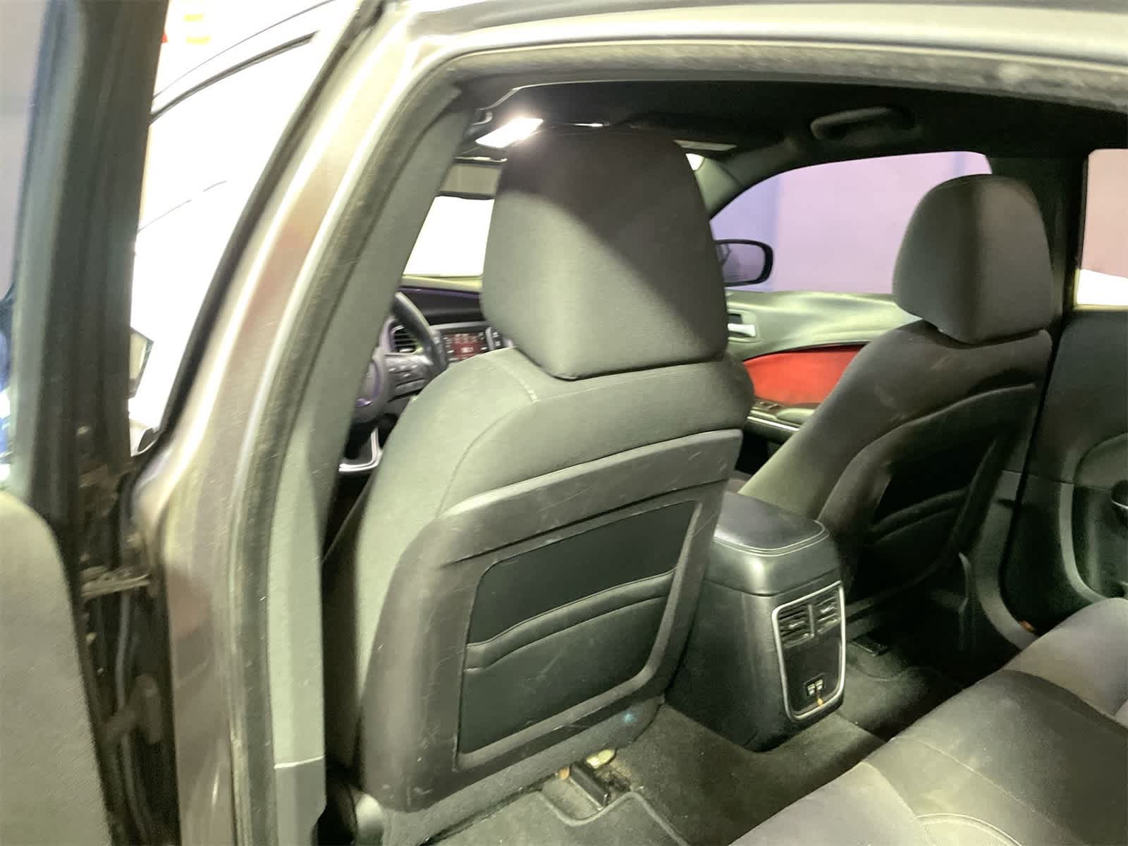 Thumbnail: 2016 Dodge Charger - 12