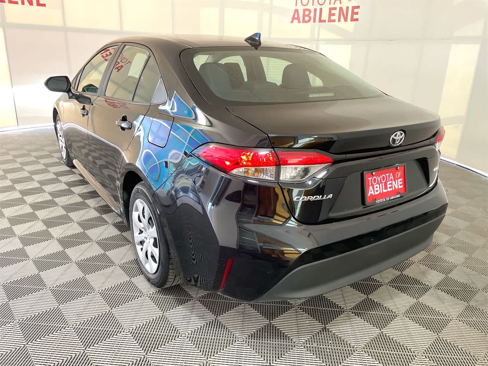 Thumbnail: 2023 Toyota Corolla - 2