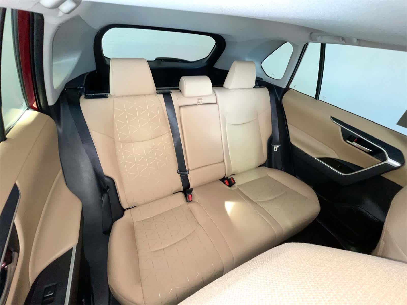 Thumbnail: 2025 Toyota RAV4 - 14