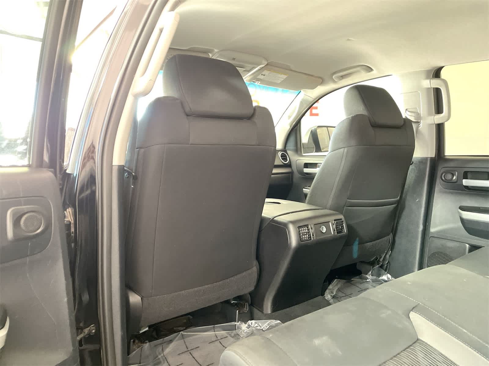 Thumbnail: 2015 Toyota Tundra - 12