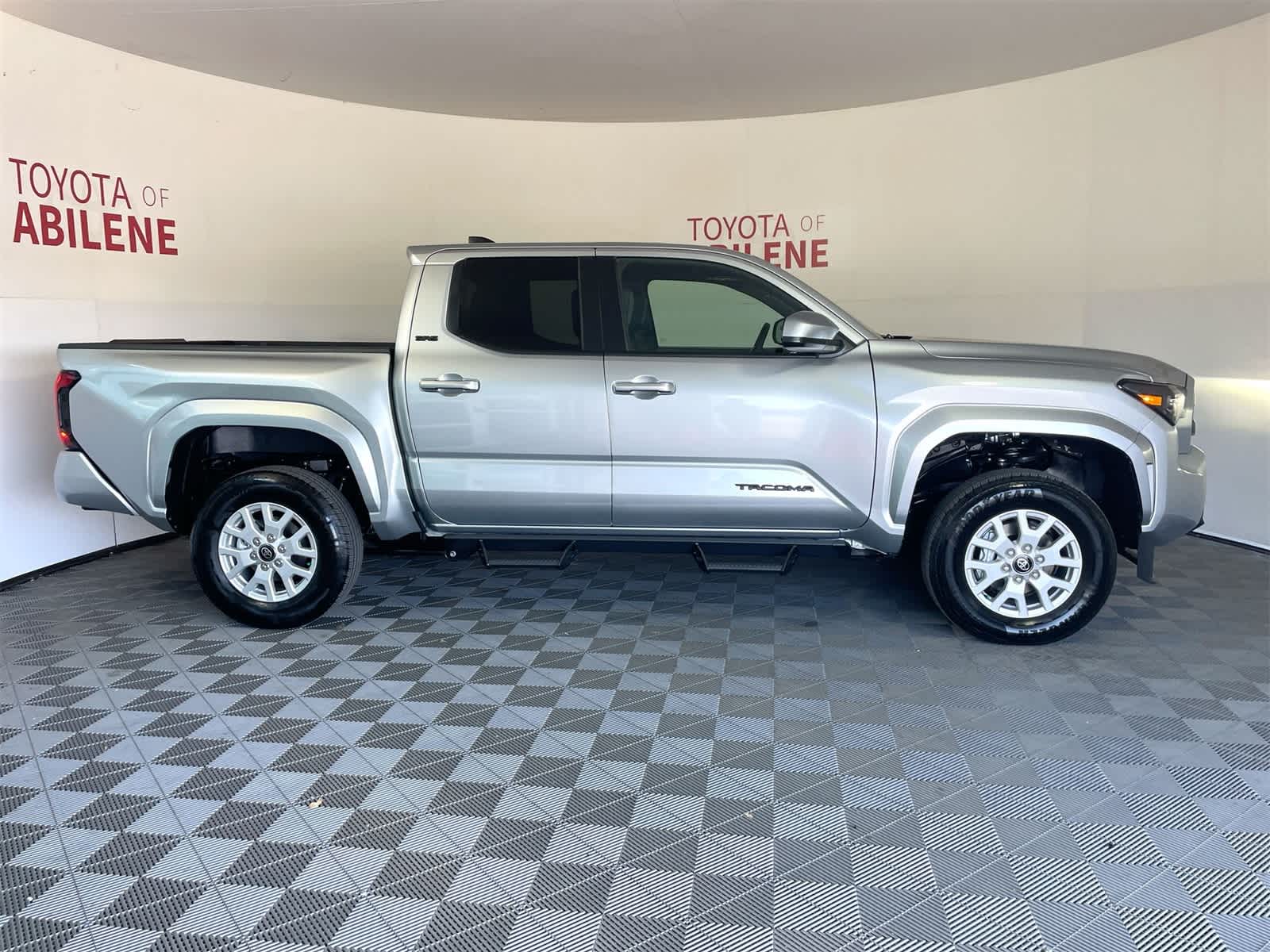 Thumbnail: 2025 Toyota Tacoma - 8