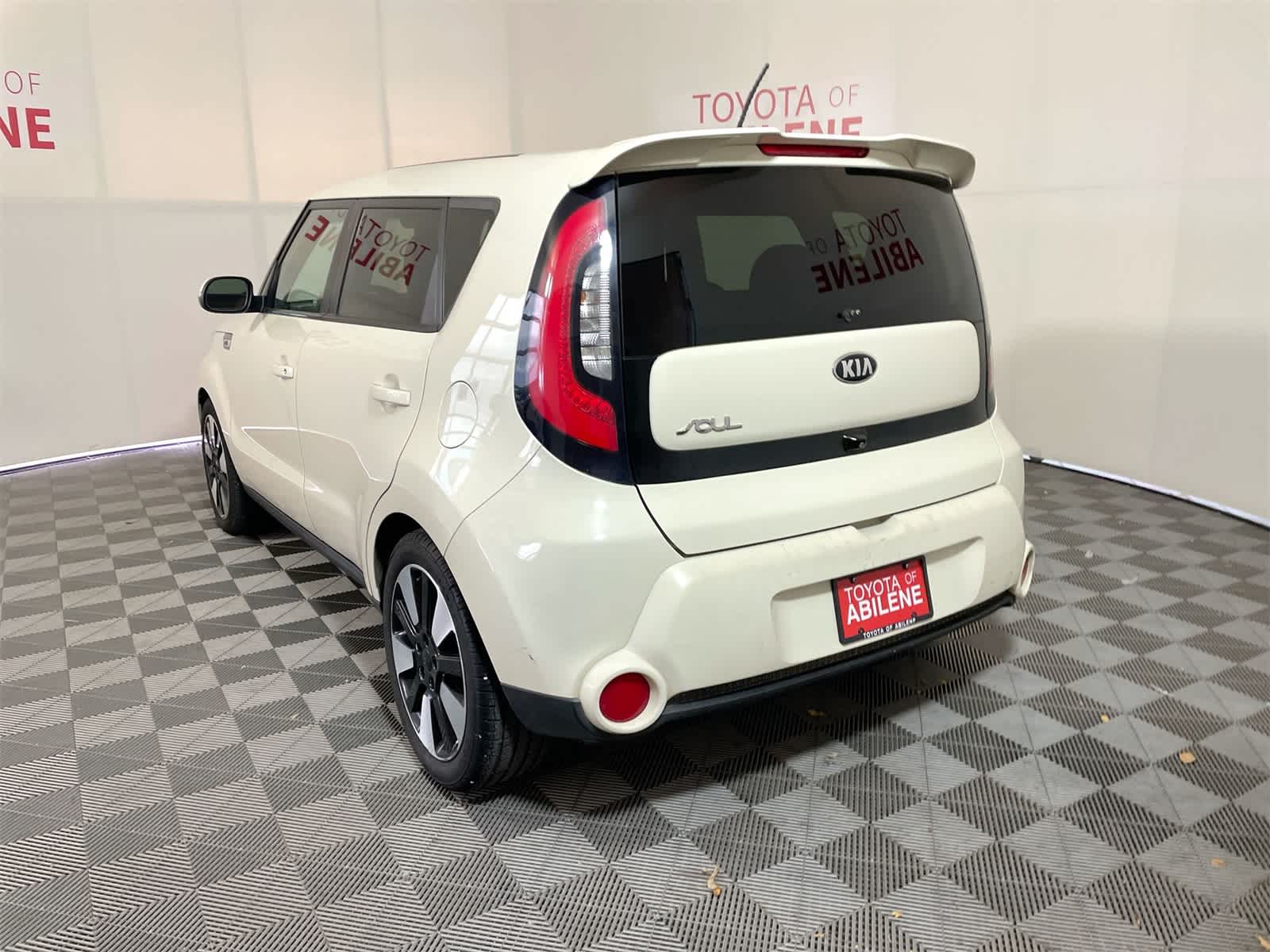 Thumbnail: 2015 Kia Soul - 3