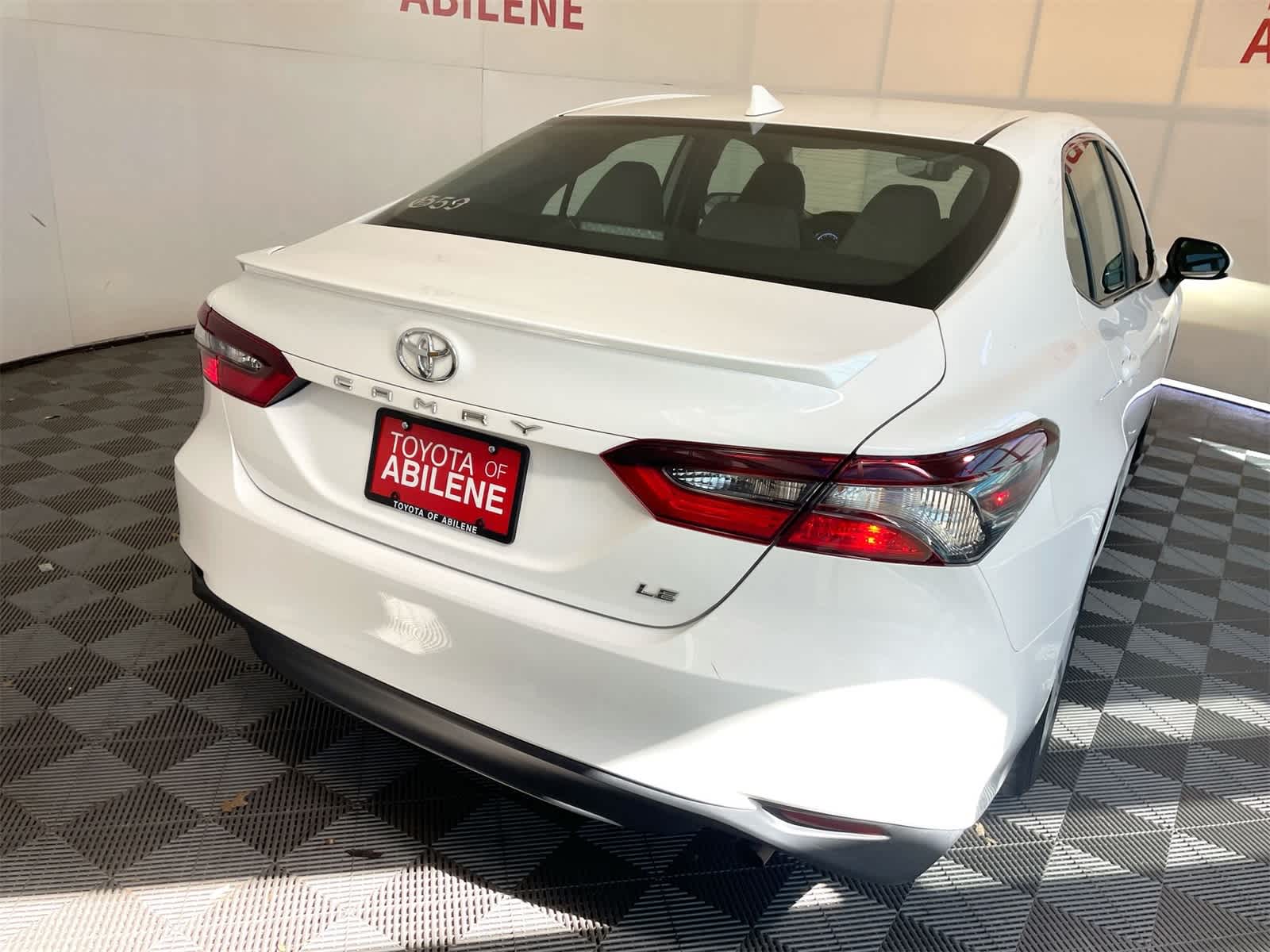 Thumbnail: 2023 Toyota Camry - 7